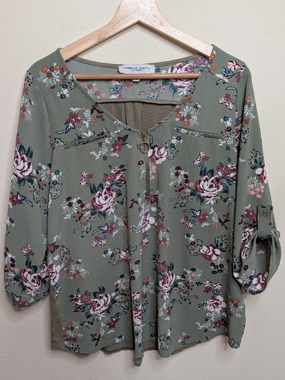 Tempted Hearts Los Angeles Olive Green Floral Zip Neck Blouse Size 1X